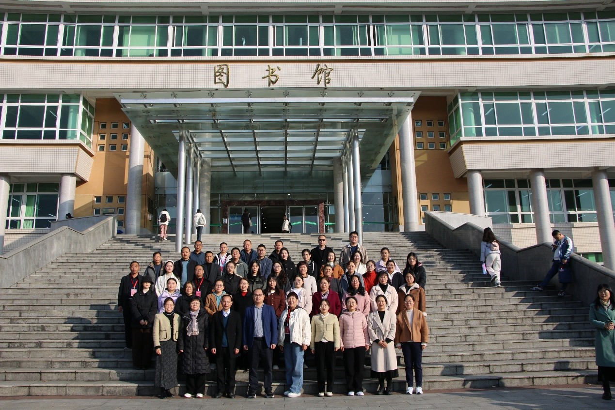 明陞m88官方网站地址举行“国培计划（2024）”——中西部项目农村骨干员工能力提升培训工程县级骨干员工项目初中历史班开班仪式